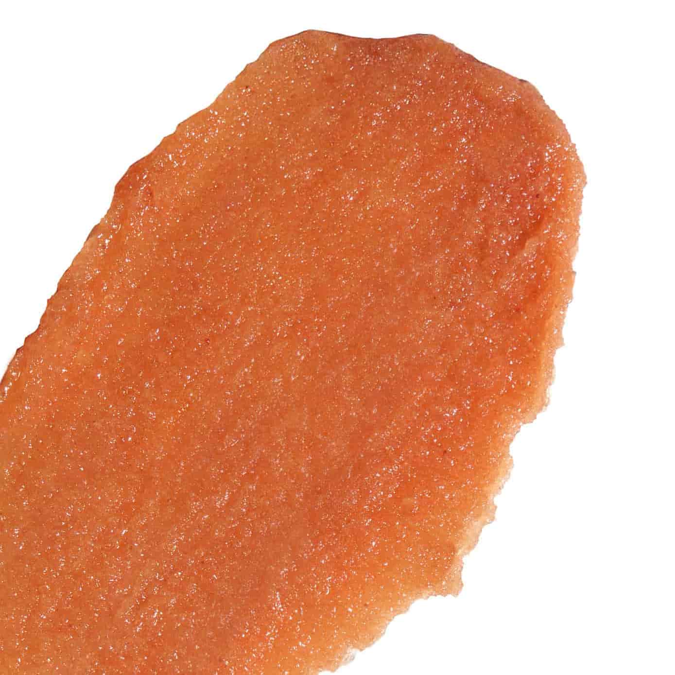 Close-up of Body Polish Flor de Madera on a white background